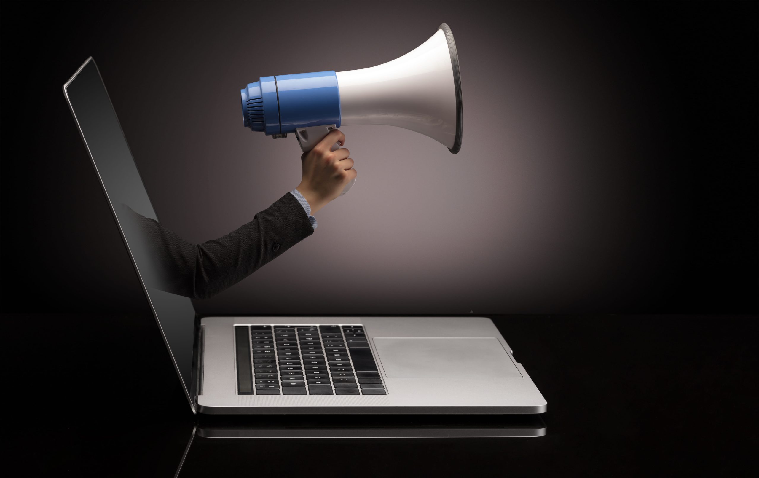 Inteligencia artificial en campañas electorales: cómo ganan votos los algoritmos